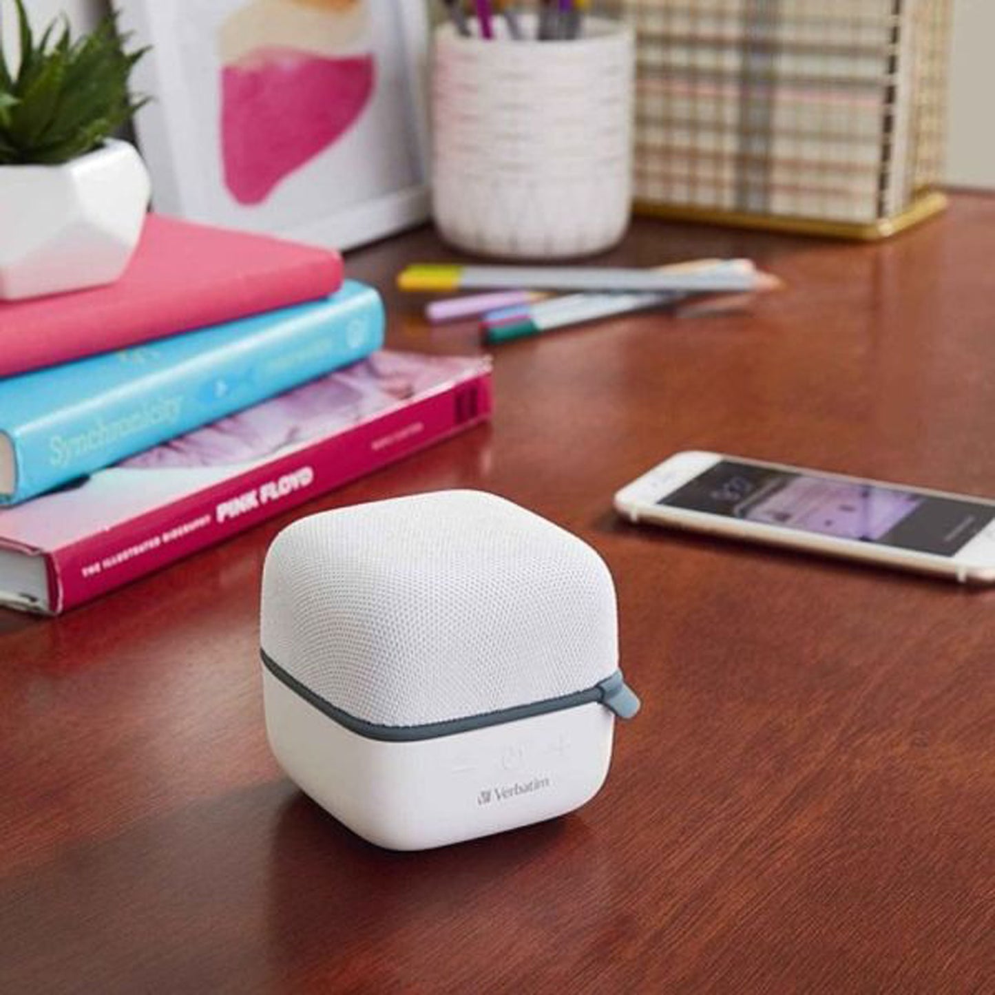 Verbatim Parlante Cube Bluetooth White*