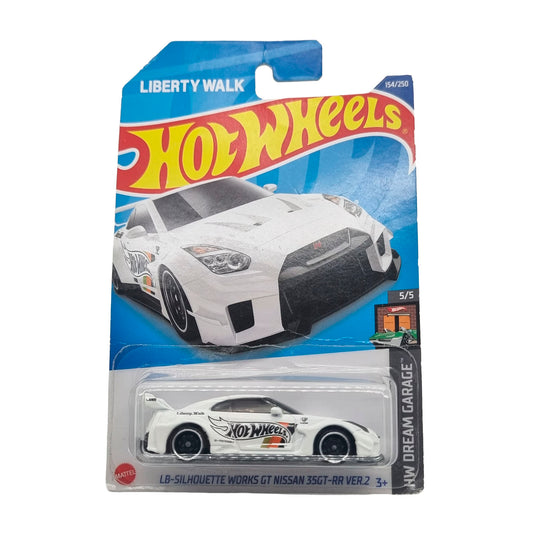LB-Silhouette WORKS GT Nissan 35GT-RR VER.2 154/250 - Blanco
